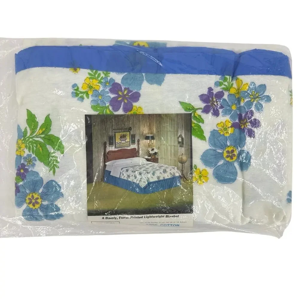 Vintage W.T. Grant New Majesty Blue Floral Cotton Blanket 70 x 90 NOS USA